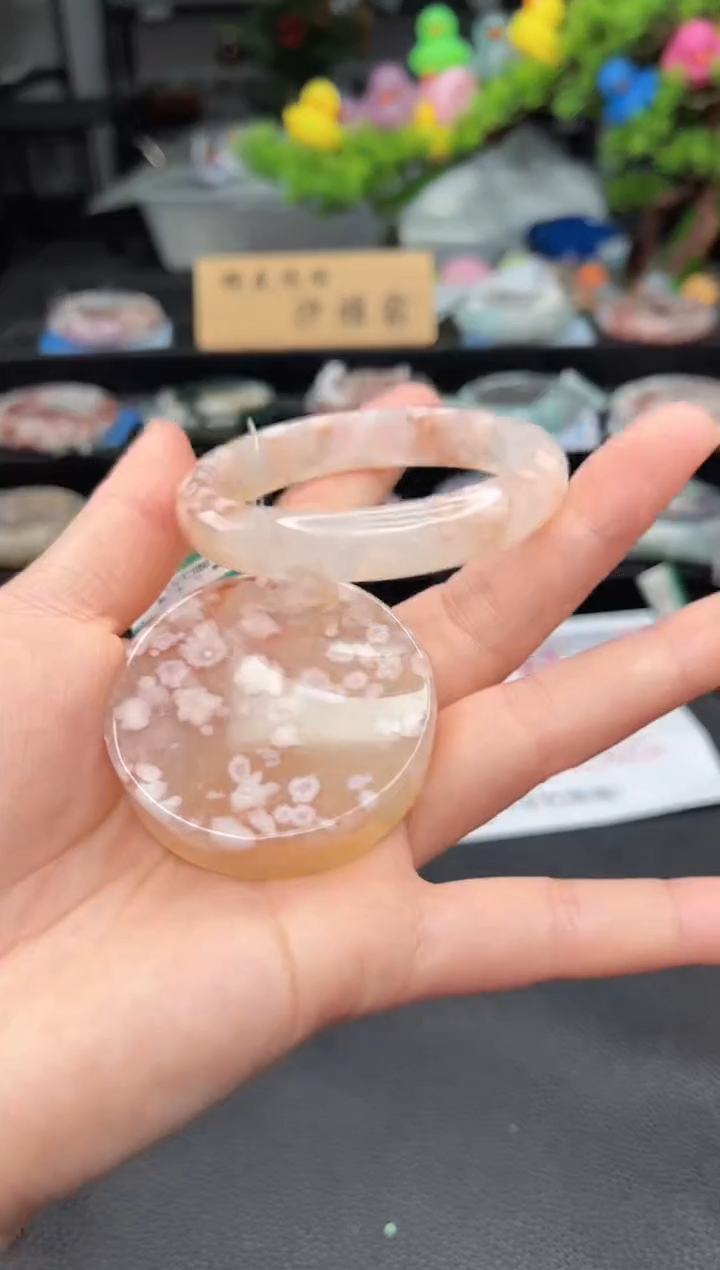 石英质玉未镶嵌手镯53圈口（赠品镯心）3039475