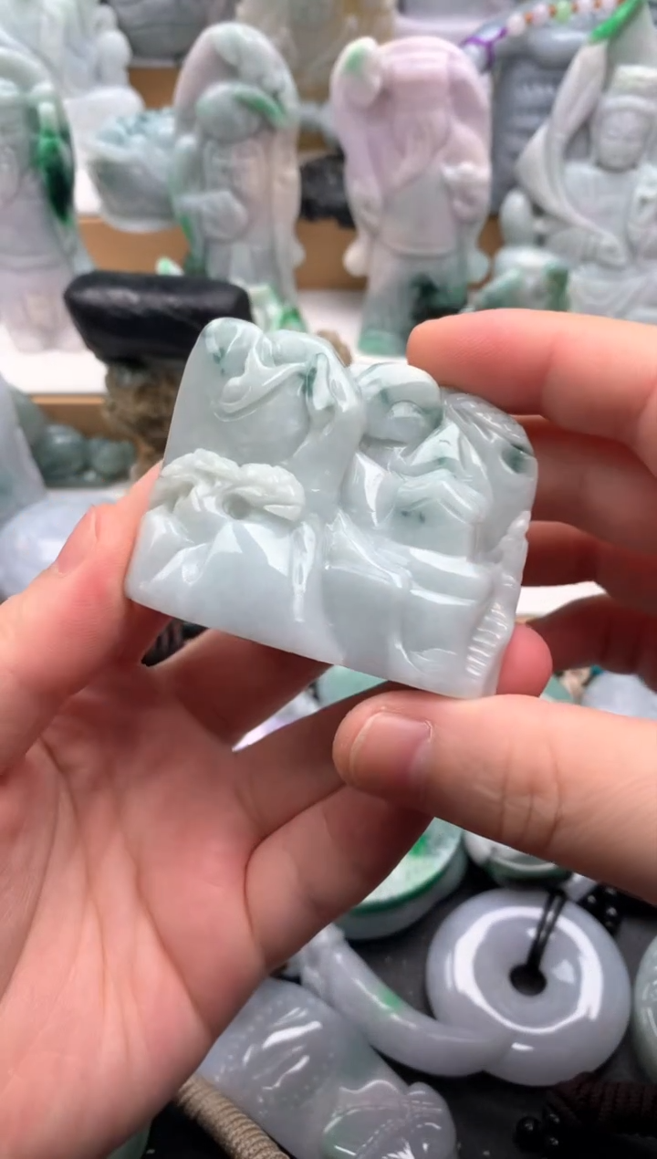 吊坠(不含链)未镶嵌翡翠1
