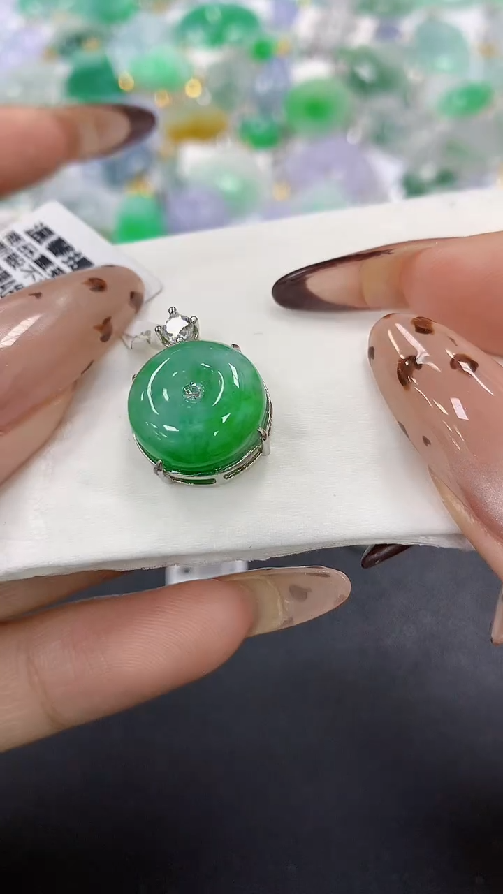 颈饰银S925镶嵌翡翠a货假一赔三支持复检百元上9元证书费自理