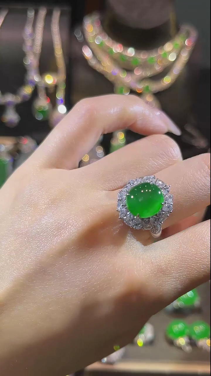 【闪购商品】翡翠戒指18K金镶嵌戒指