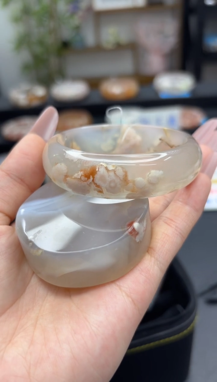 【闪购商品】石英质玉手镯未镶嵌A191(54圈赠送镯心)