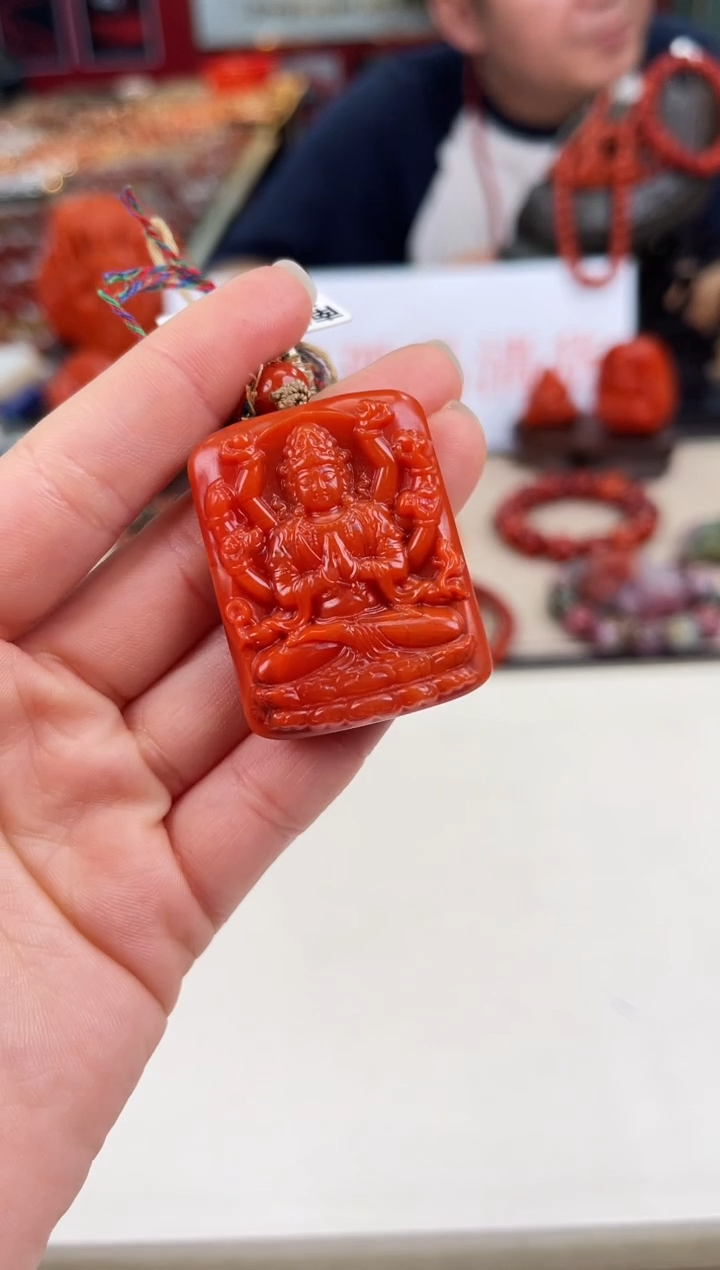 未镶嵌雕刻吊坠南红玛瑙（多样式发其一）