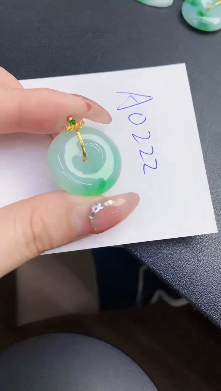 【闪购商品】翡翠颈饰18K金镶嵌0000000000000