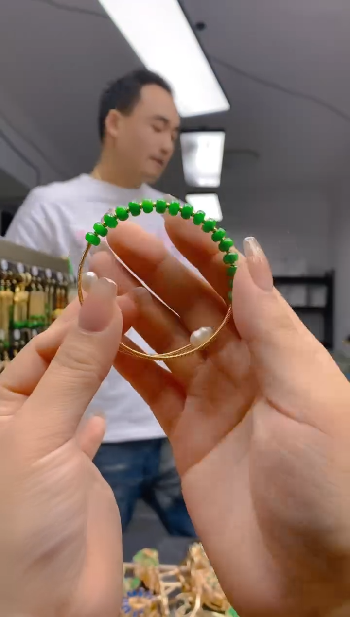 【闪购商品】翡翠耳饰合金237翡翠手镯