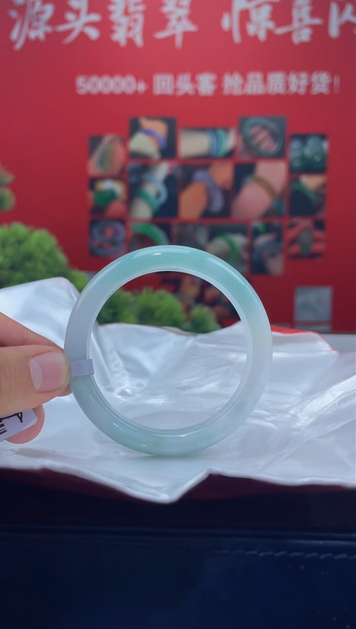 翡翠手镯未镶嵌手镯4