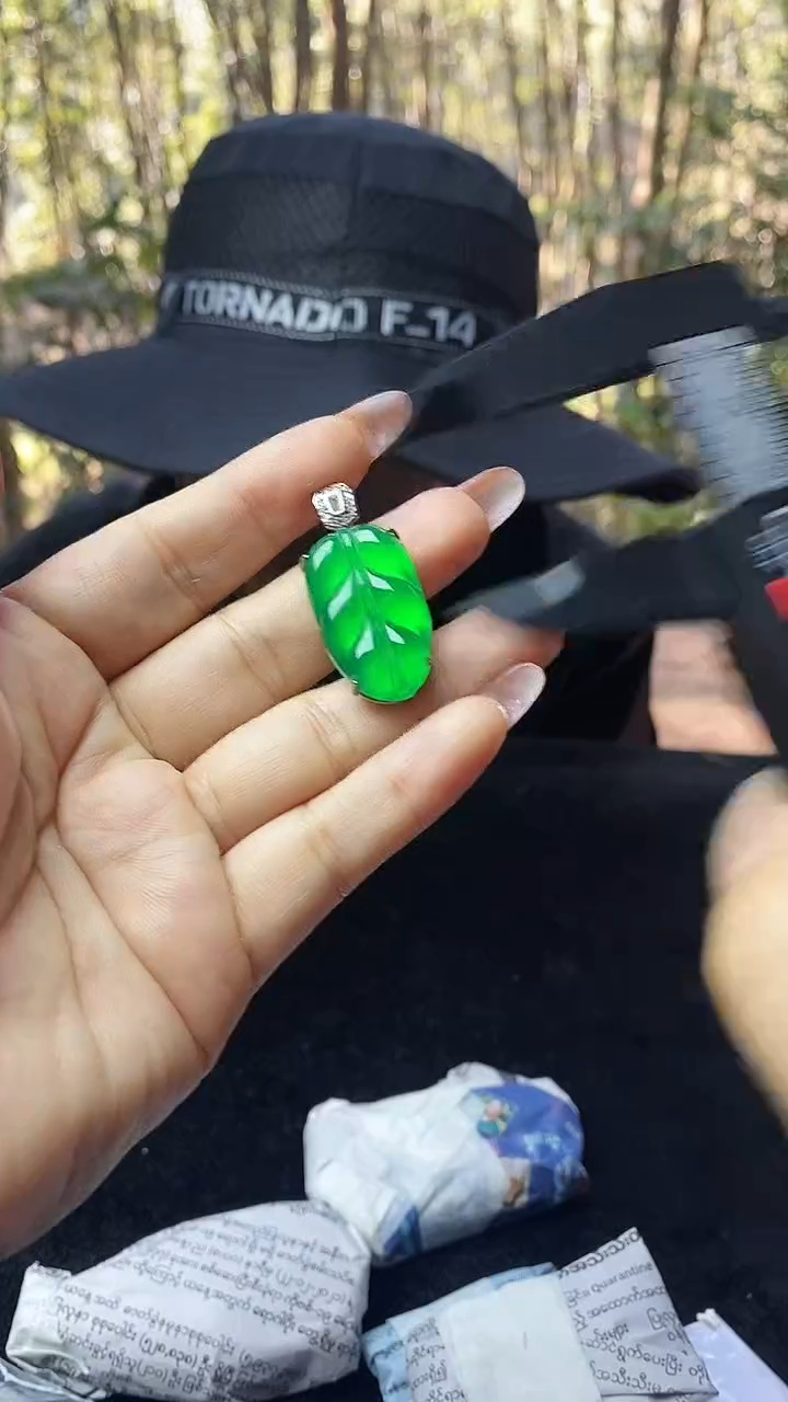 满色吊坠 所见即所得！！！