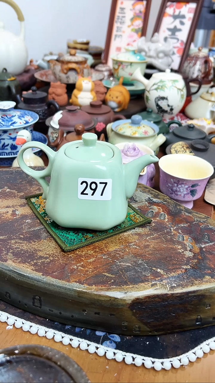 【 茶瓷物语】青瓷茶壶297