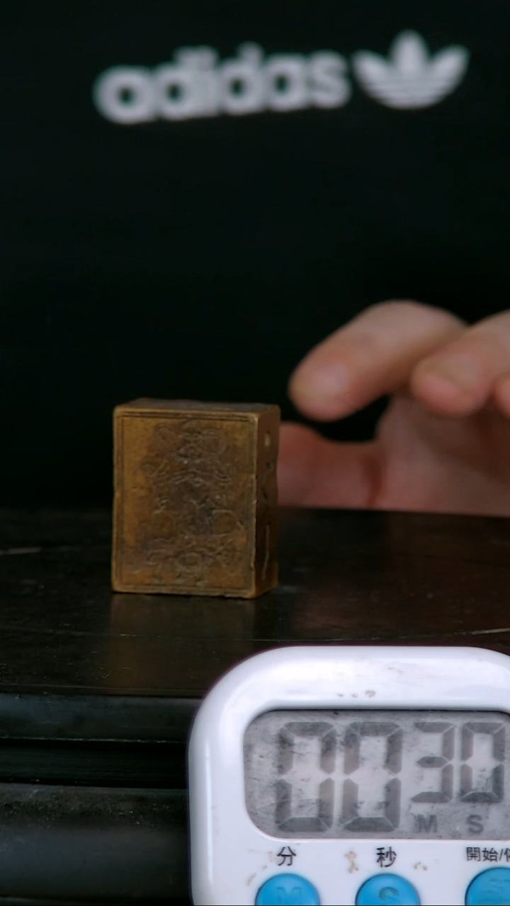 炉精铜打造精美铜章