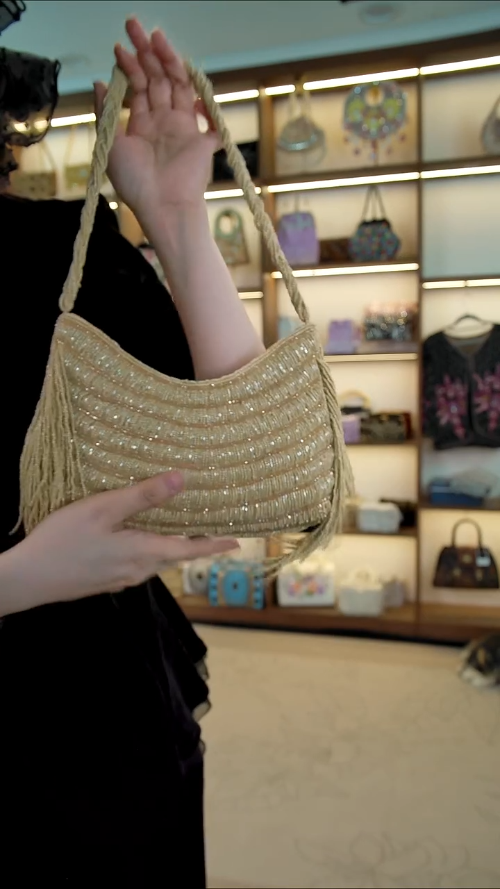 织物百格汇手工串珠包