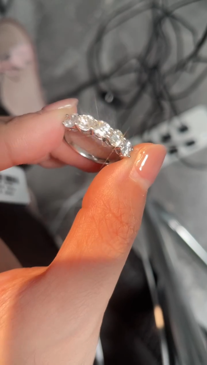 【闪购商品】钻石戒指18K金镶嵌【月下高定】五公主戒指