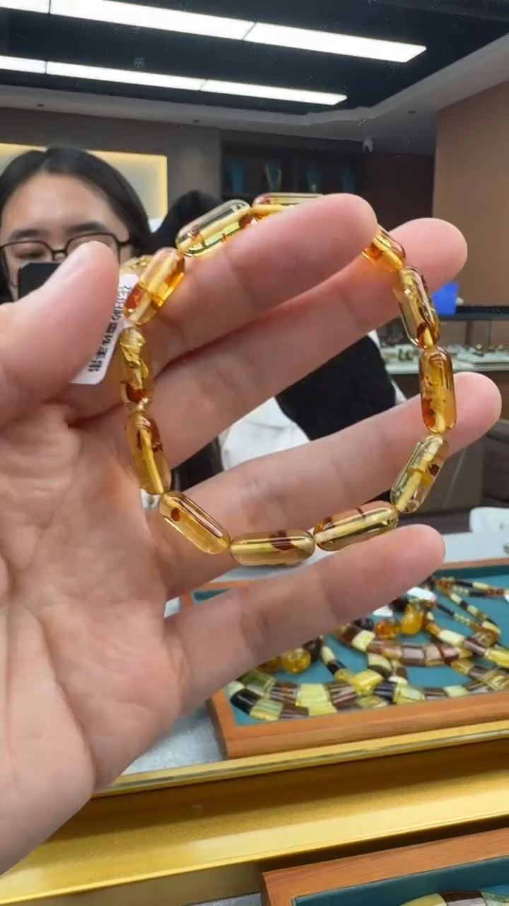 【闪购商品】琥珀手串未镶嵌41秒拍号