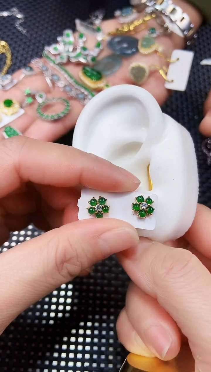 【闪购商品】翡翠耳饰未镶嵌111111111