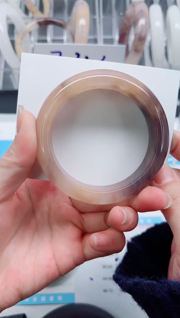 【闪购商品】石英质玉手镯未镶嵌A406-54.1