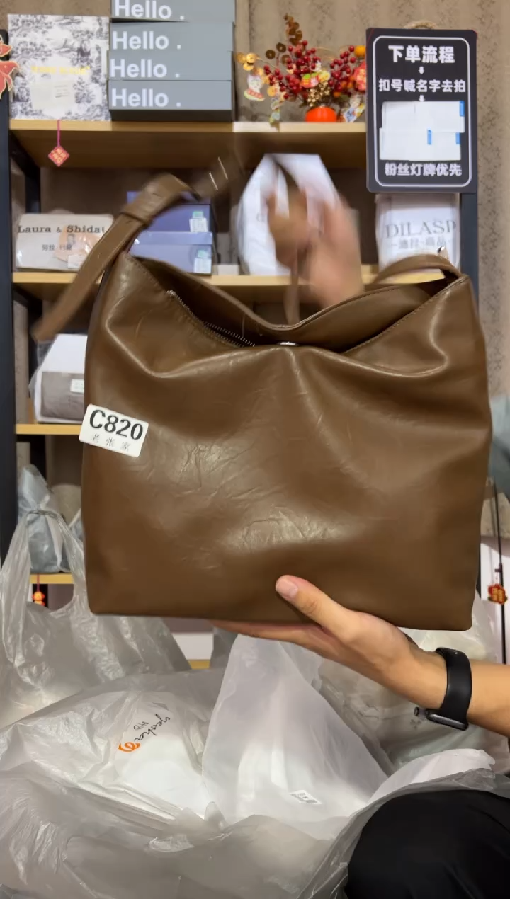 小牛剖层皮革老张家女包820