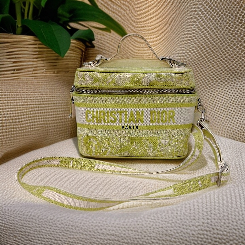 95新 DIOR/迪奥  绿色刺绣化妆盒 1261 3047