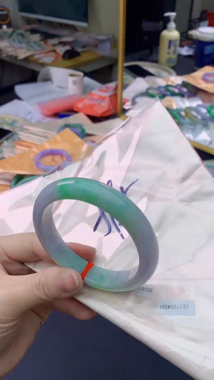 【闪购商品】翡翠手镯未镶嵌0582709987