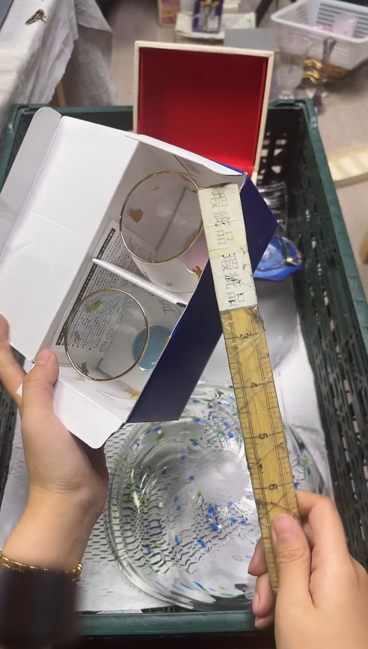 手工艺品玻璃L****b865瑕疵