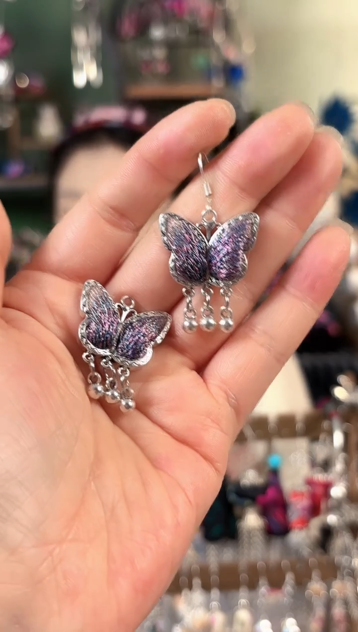 彩云南阁非遗老绣饰品536*