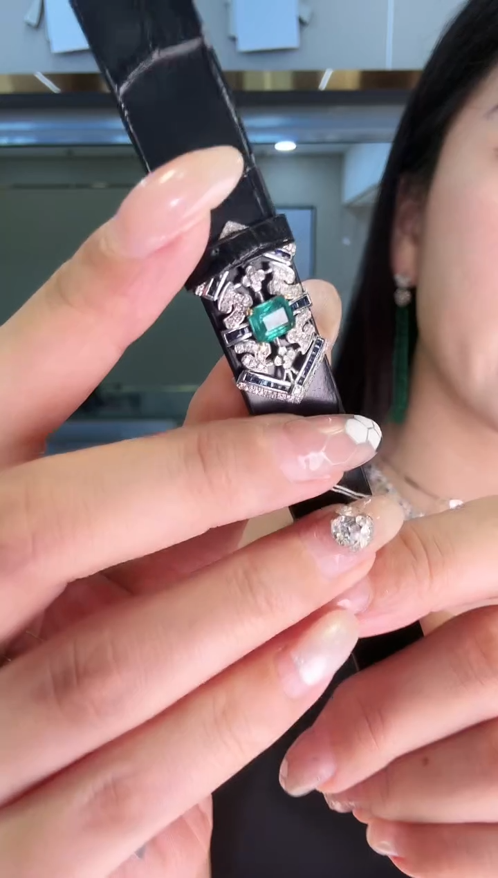 18K金镶嵌吊坠祖母绿1.10ct