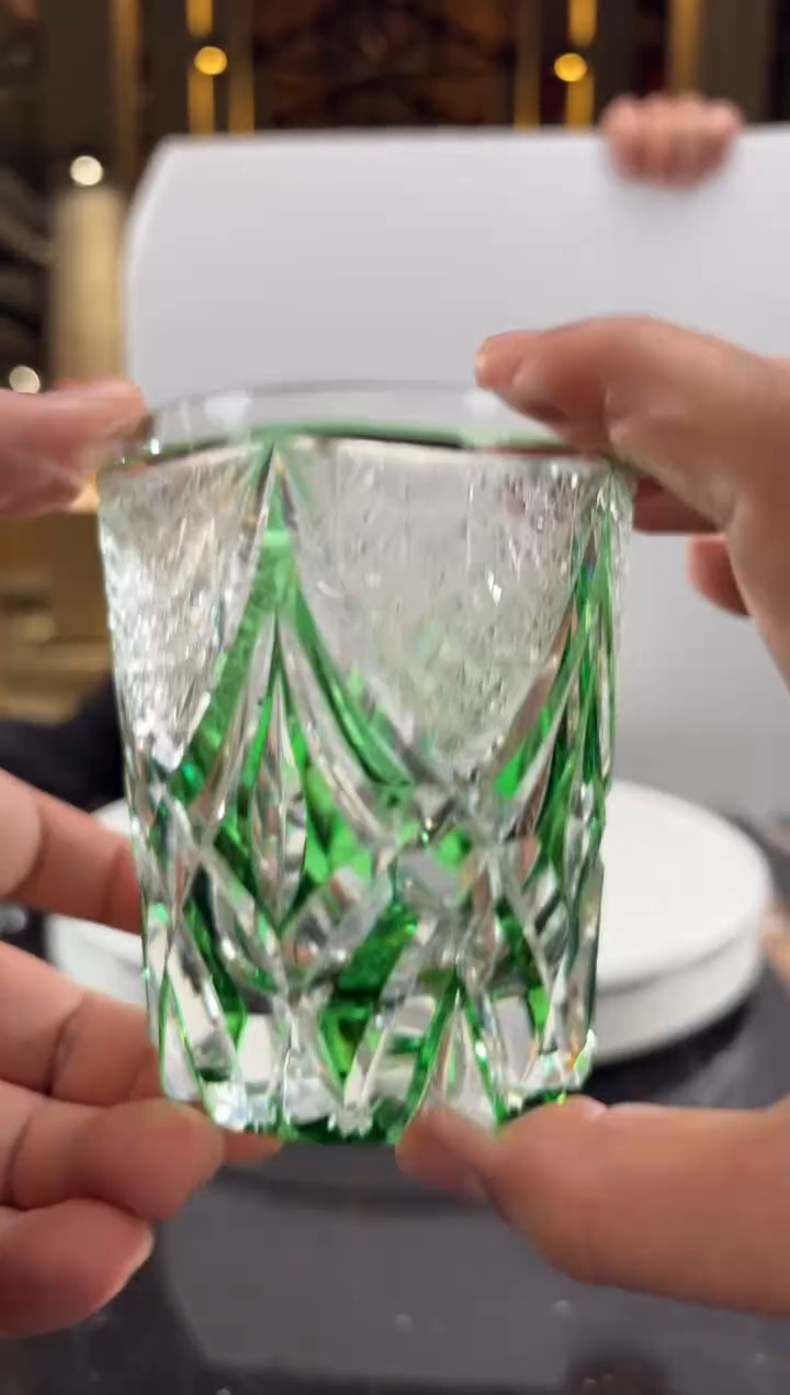 摆件绿色火焰纹威士忌杯