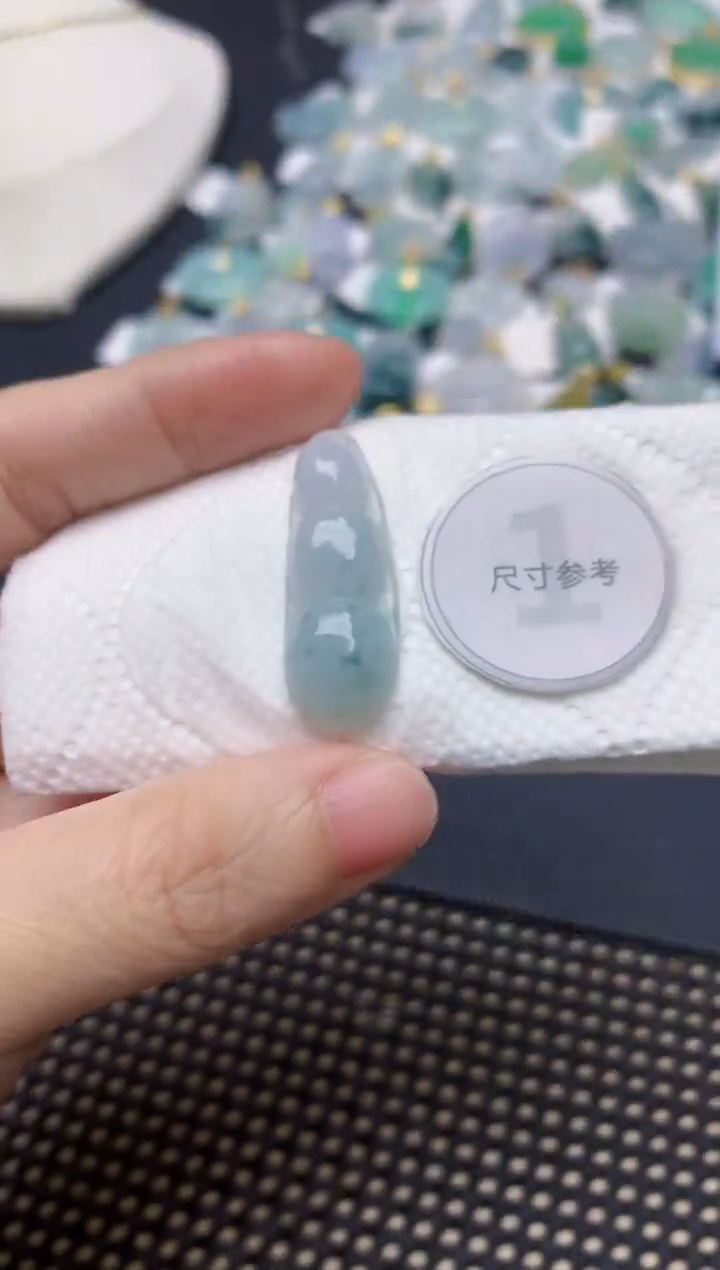 颈饰未镶嵌翡翠天然缅甸A货翡翠