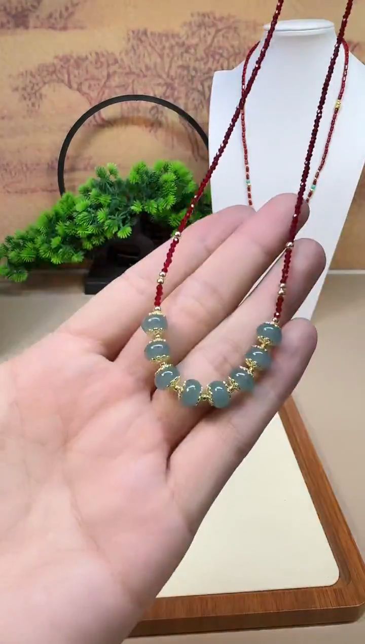 颈饰14K金镶嵌翡翠A67 