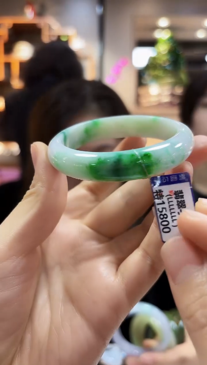 【闪购商品】翡翠颈饰未镶嵌手镯52