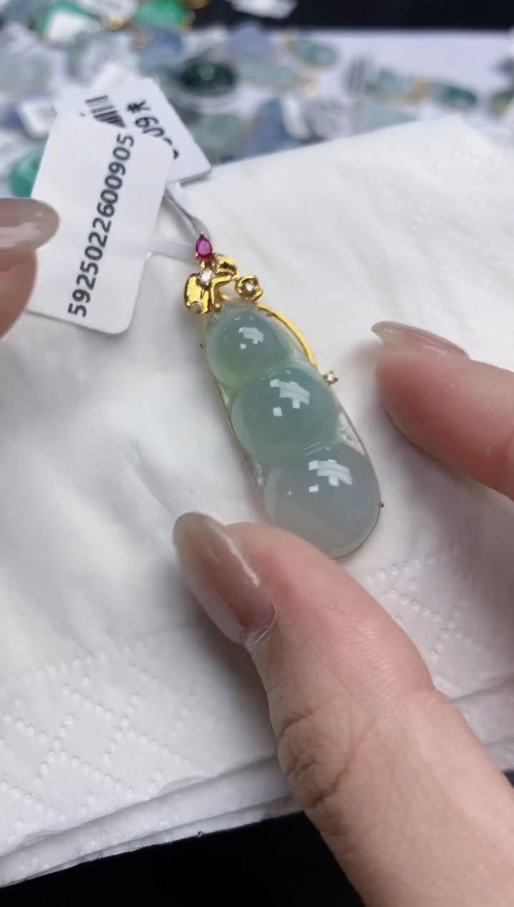 【闪购商品】翡翠颈饰18K金镶嵌天然缅甸翡翠A货