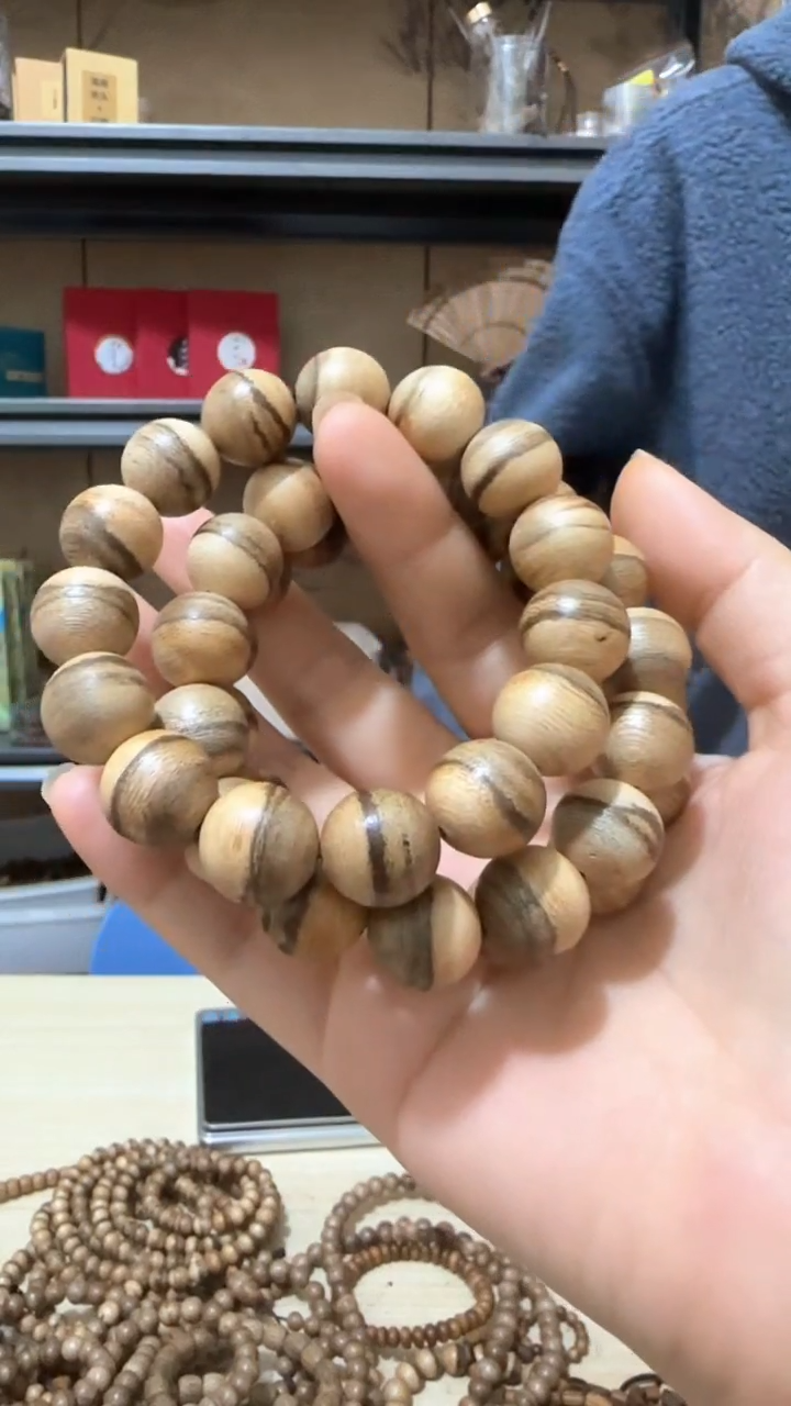 【闪购商品】沉香手串马泥涝野料手串多样性发一条卡14