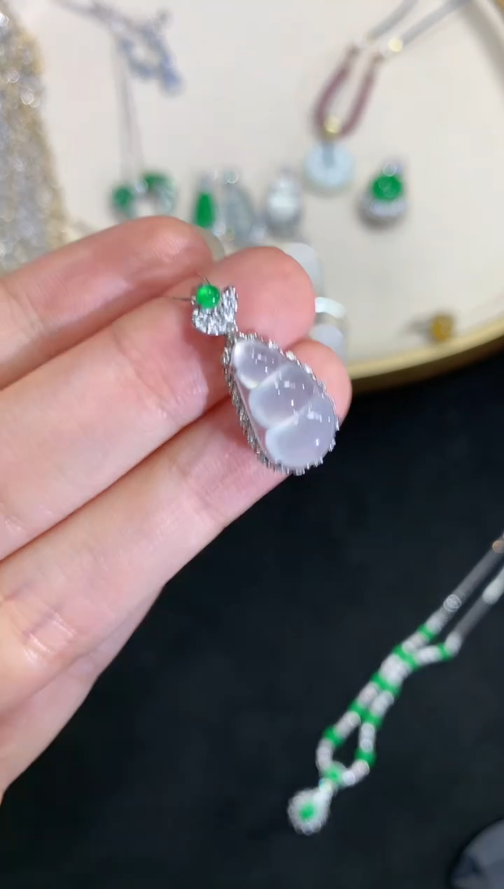 【闪购商品】翡翠吊坠(不含链)18K金镶嵌W321|4500