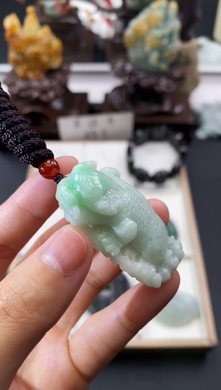 颈饰未镶嵌翡翠天然缅甸A货翡翠