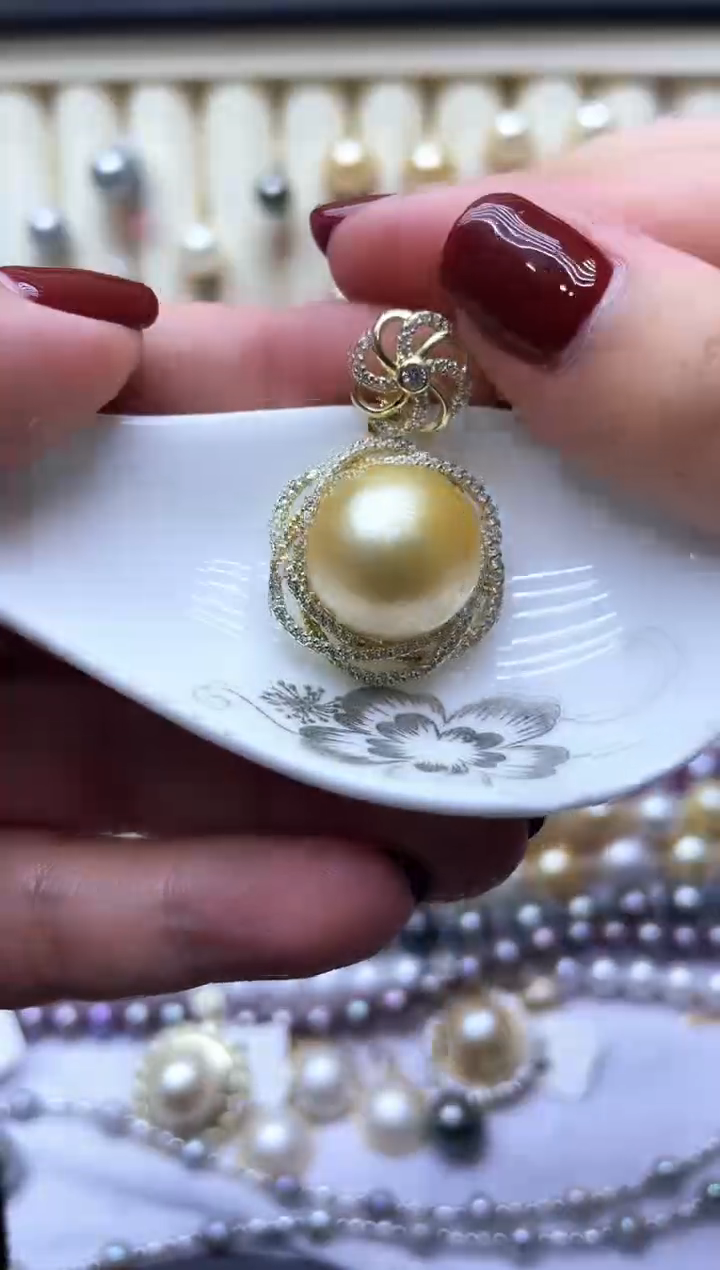 【闪购商品】海水珍珠吊坠银S925镶嵌吊坠