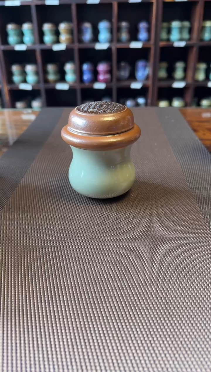 保定堆 秘色一对 共两只