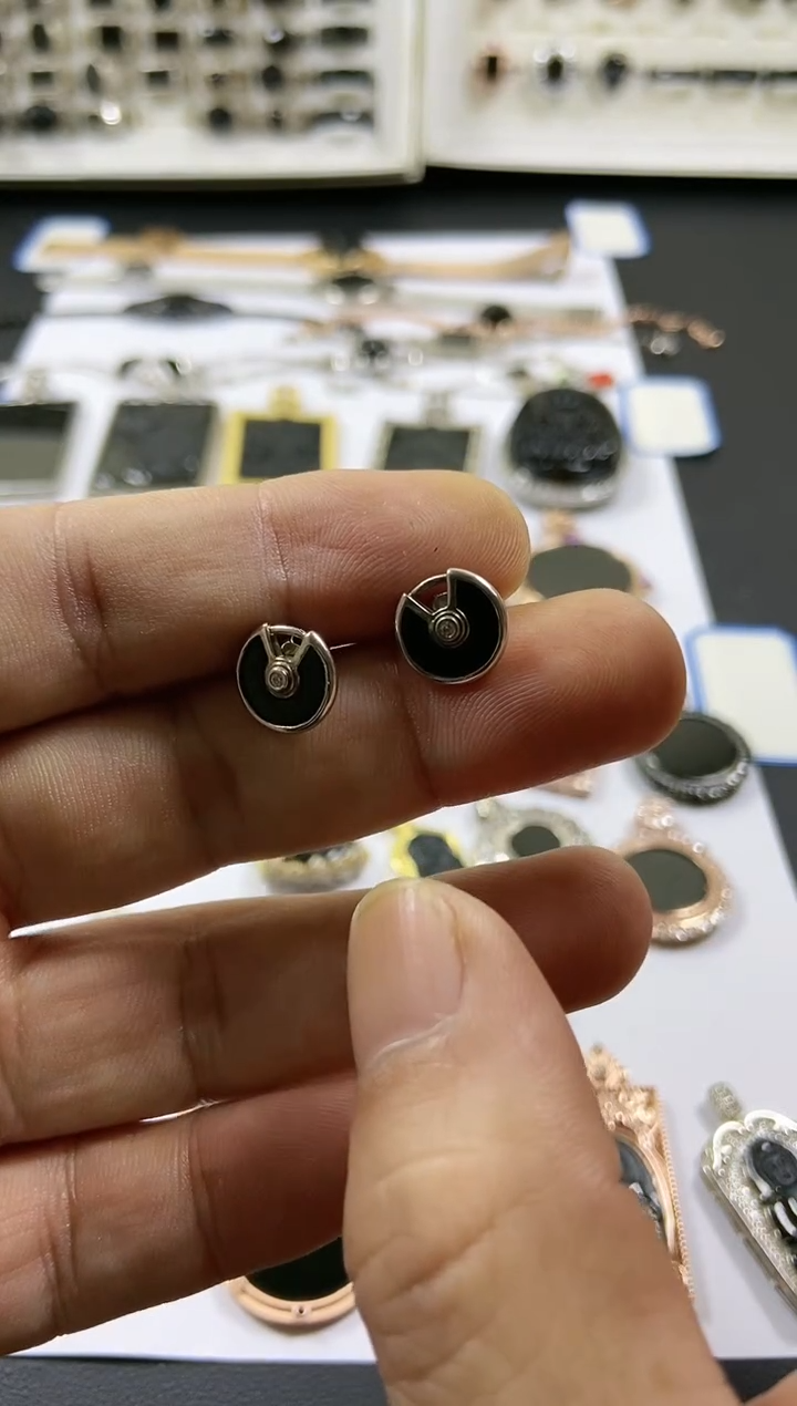 银S925镶嵌翡翠耳钉设计款