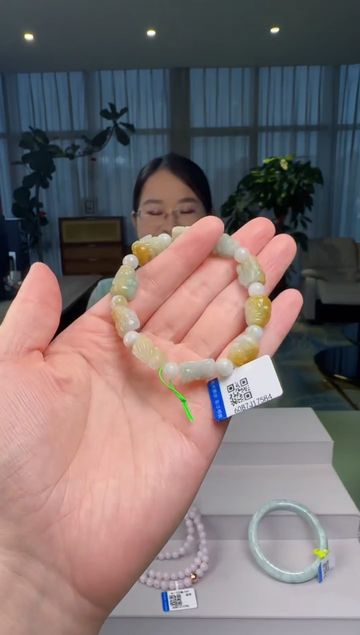 未镶嵌手串翡翠多样性发其一DY@@60B7J17584