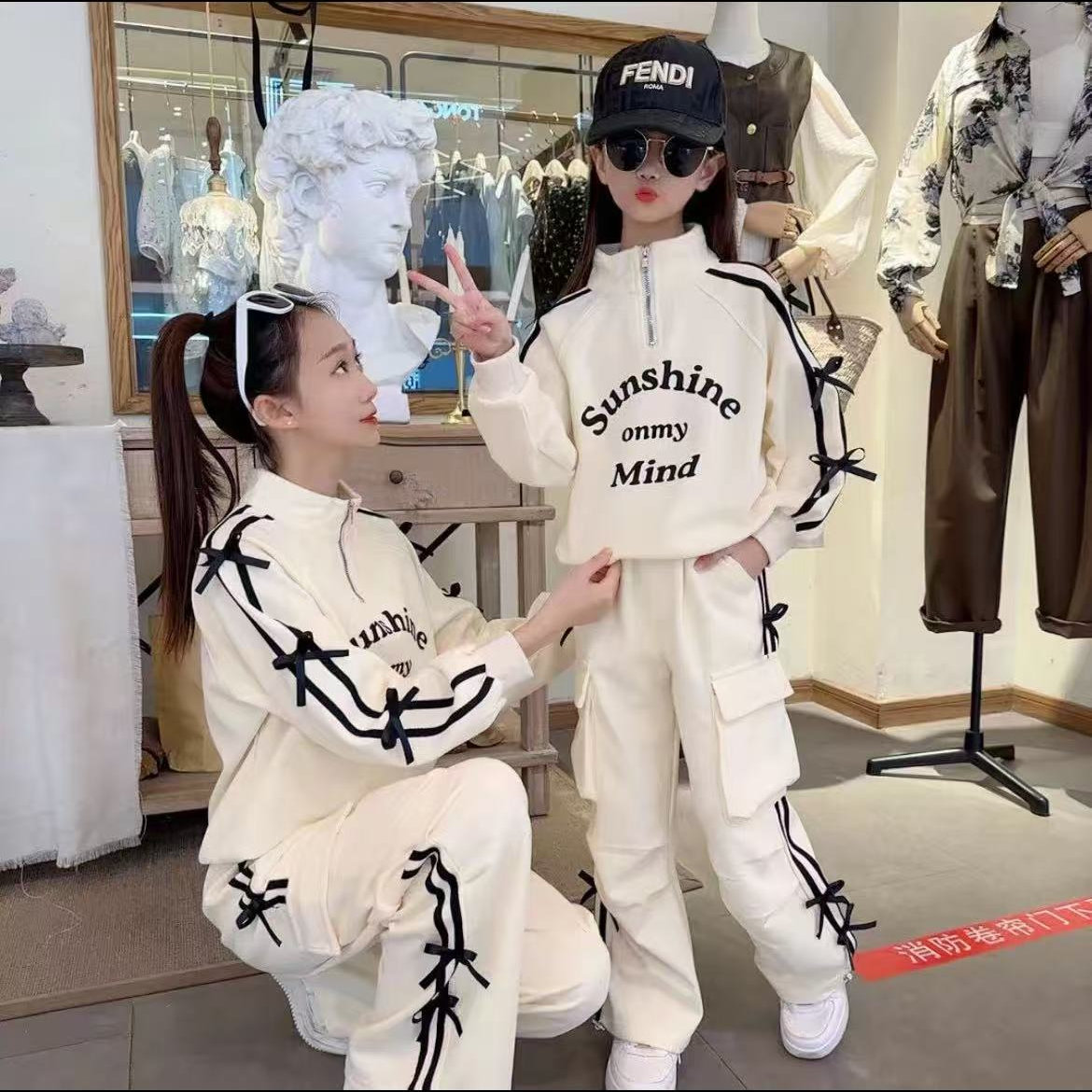 女童早秋装套装2025新款中大童女装洋气春秋儿童卫衣运动服小女孩