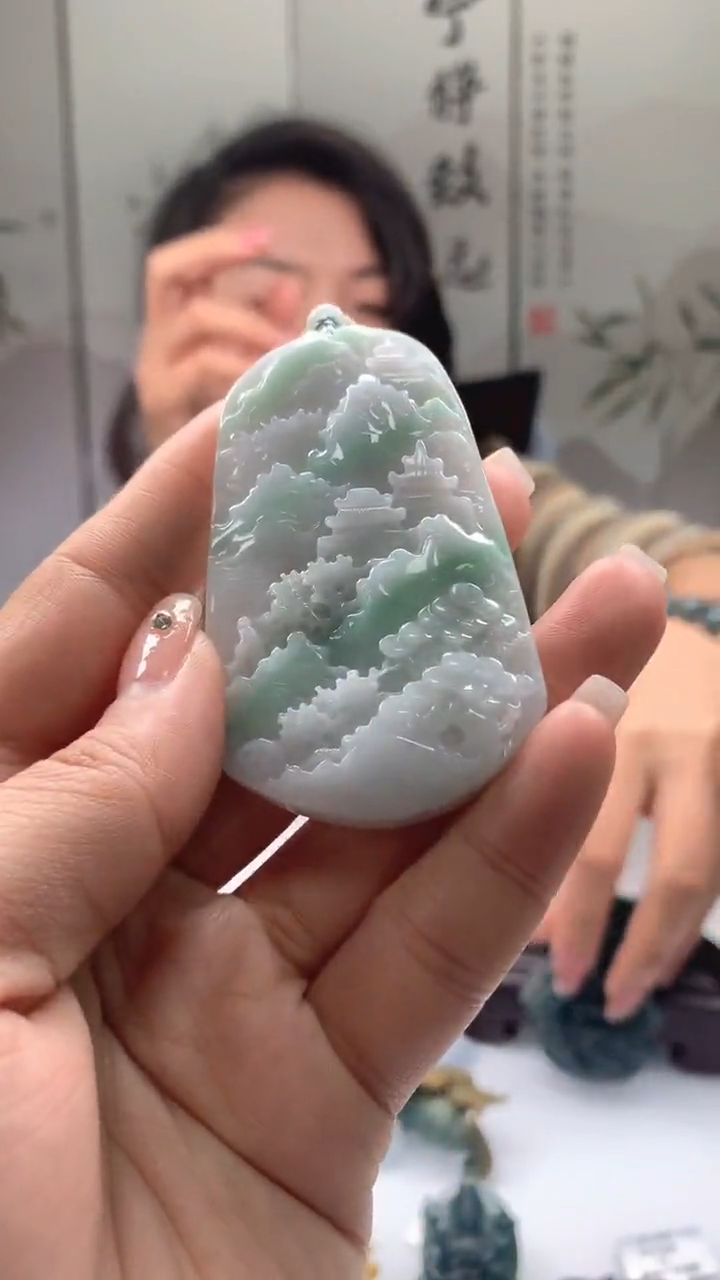 【闪购商品】翡翠颈饰未镶嵌翡翠