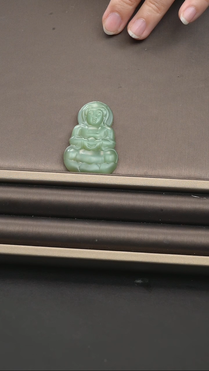 【闪购商品】和田玉颈饰未镶嵌碧玉观音