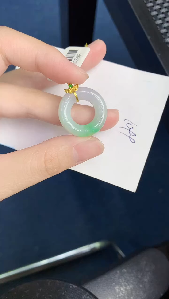 【闪购商品】翡翠颈饰18K金镶嵌0000000000