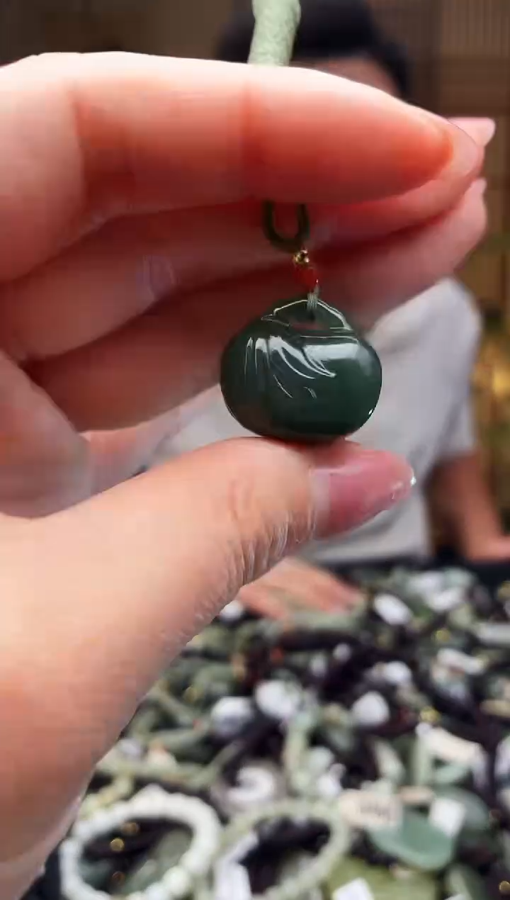 颈饰未镶嵌和田玉多样性发货，拍一发一