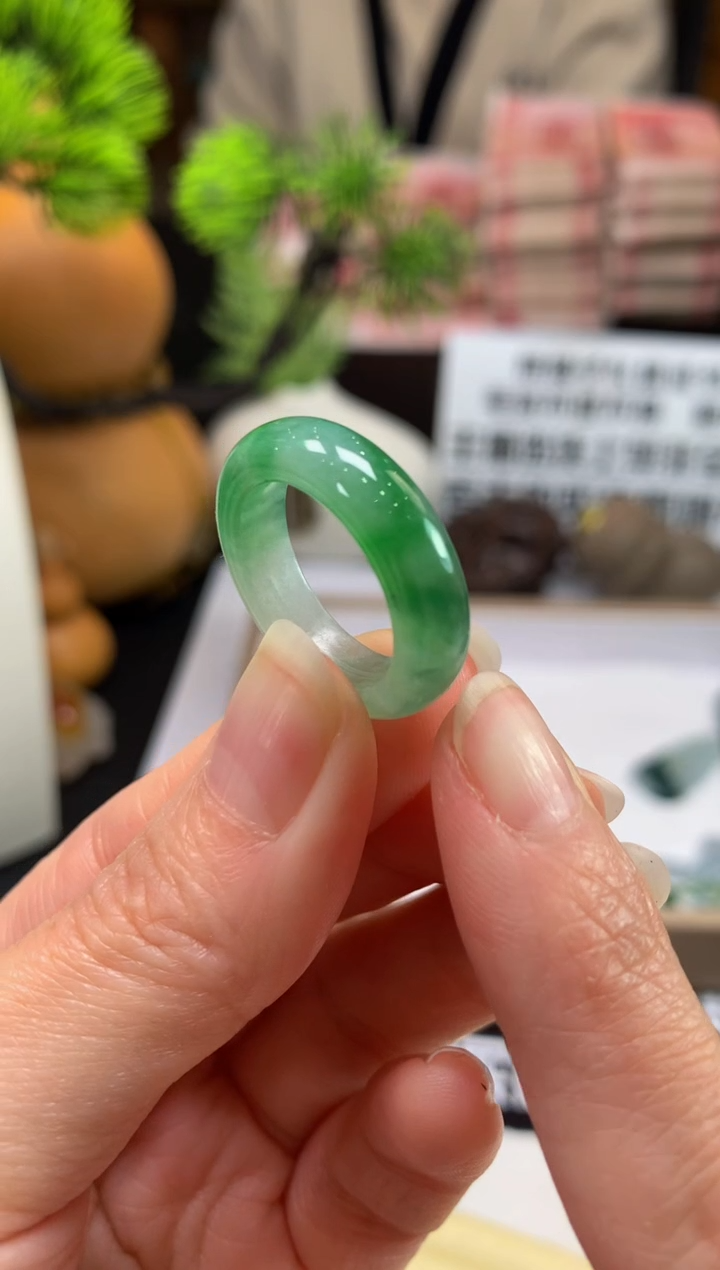 未镶嵌定制翡翠毛***侠---117636