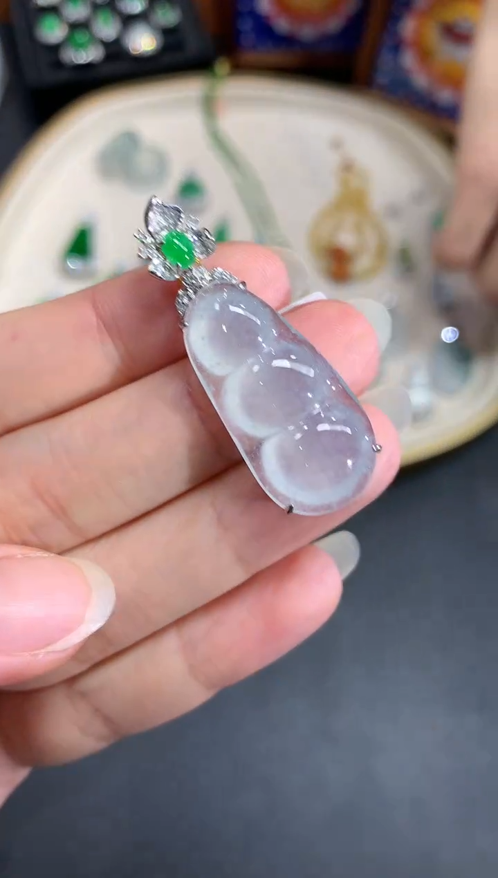 【闪购商品】翡翠吊坠(不含链)18K金镶嵌A841|7800