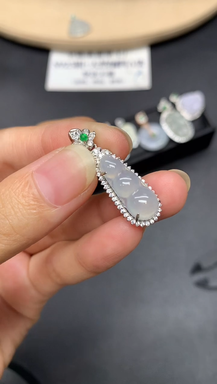 翡翠银S925镶嵌吊坠(不含链)福豆【多样性发其一】