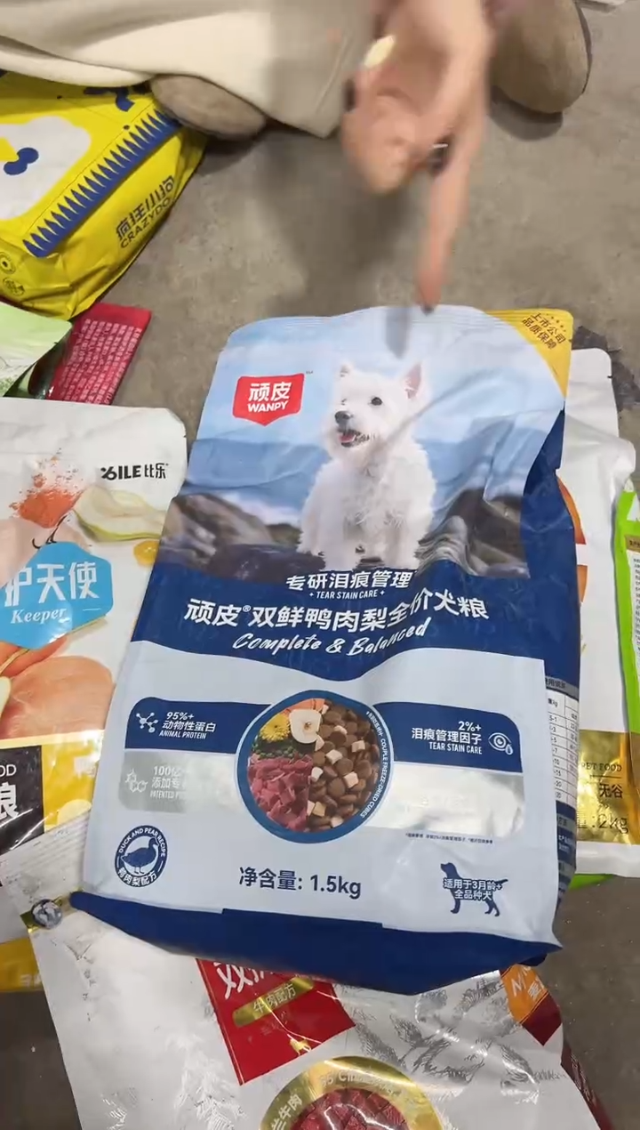顽皮冻干双鲜全价鸭肉梨犬粮1.5kg