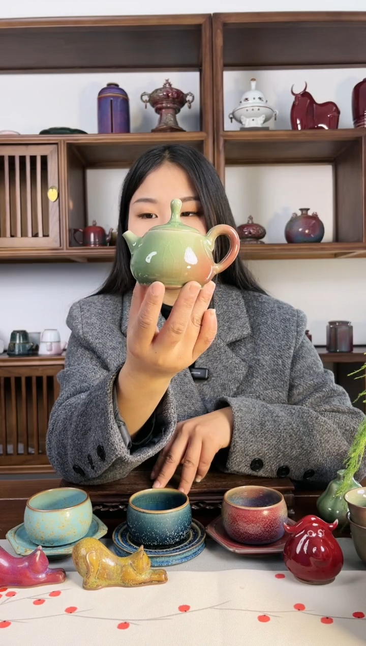 【闪购商品】瓷片钧尚源翡翠绿雨露壶