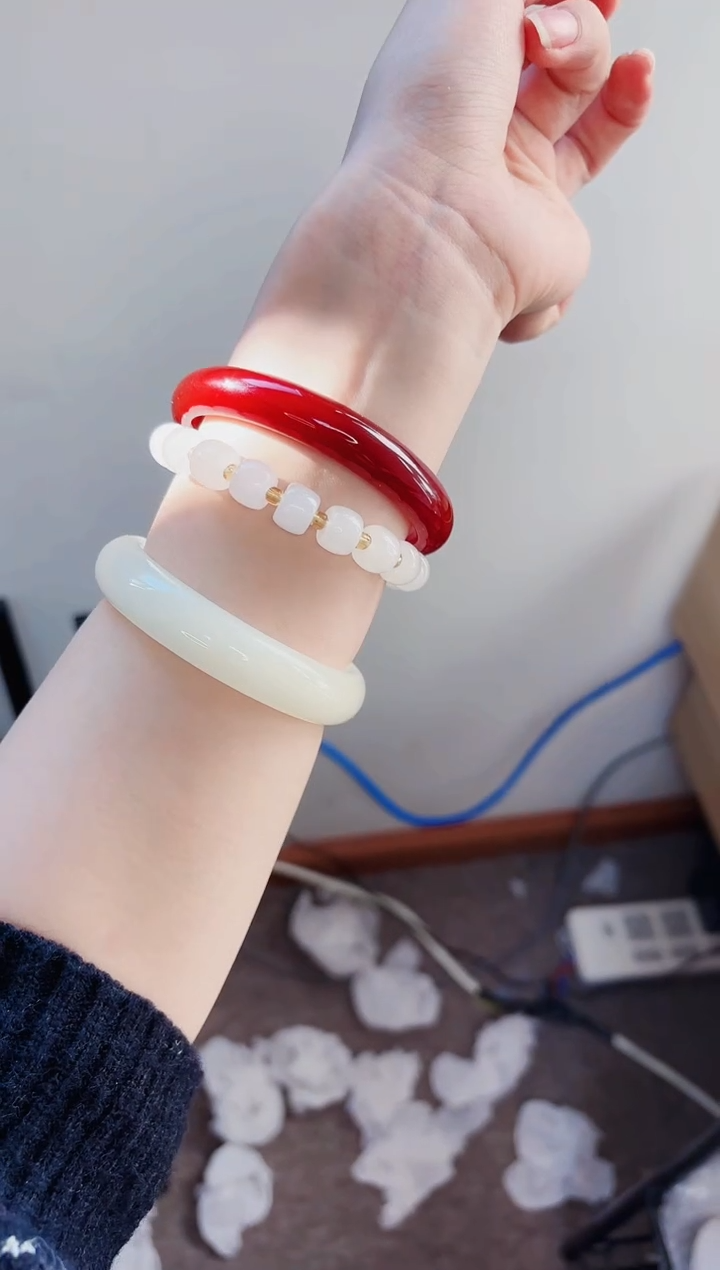 【闪购商品】石英质玉手镯未镶嵌283-玛瑙60圈口