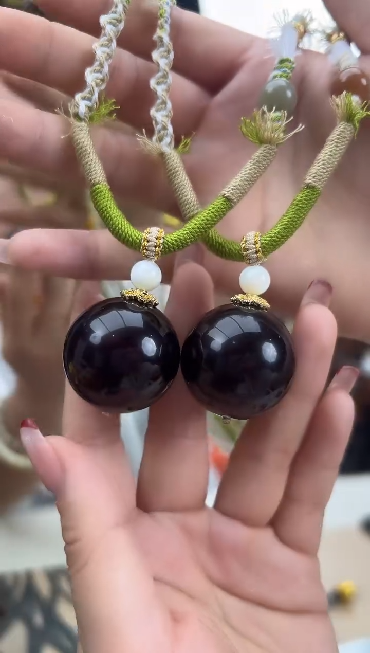 【闪购商品】琥珀裸石未镶嵌蜜蜡锁骨链多样性发一条