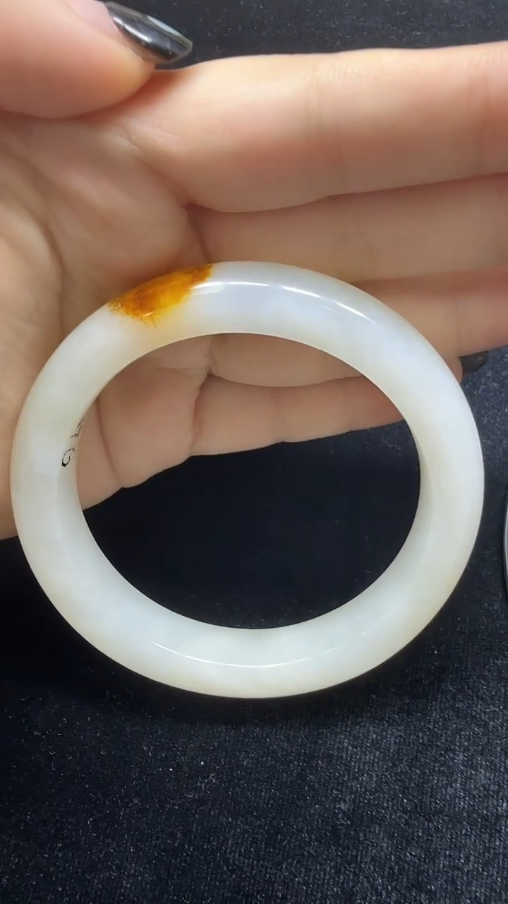 和田玉手镯未镶嵌319圈口59.6