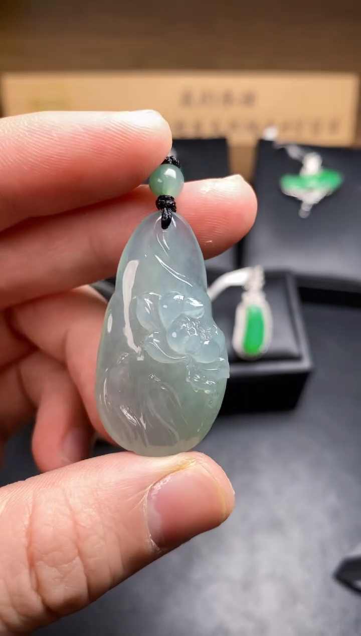 【闪购商品】翡翠颈饰未镶嵌翡翠