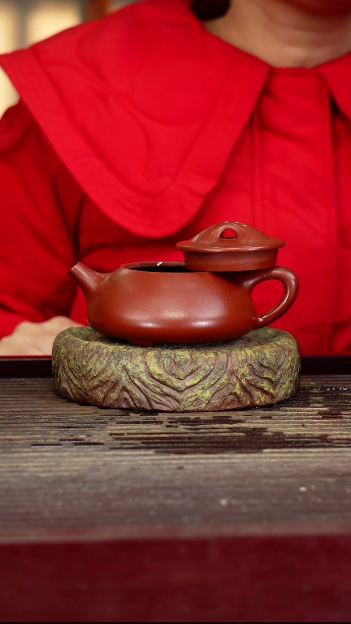 宜兴原矿紫砂壶茶壶宜兴原矿紫砂壶茶壶200C